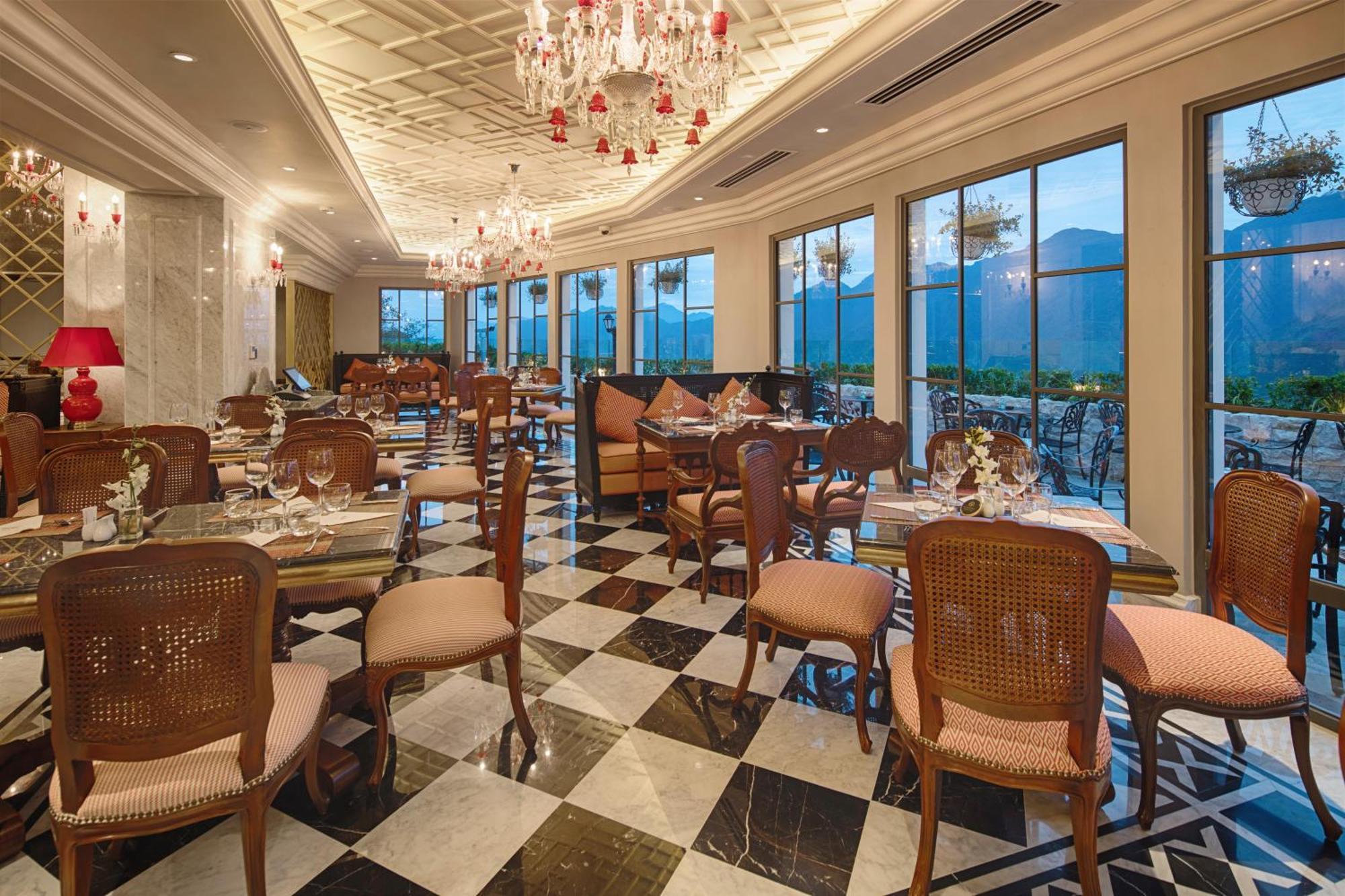 Silk Path Grand Sapa Resort & Spa Екстериор снимка The restaurant