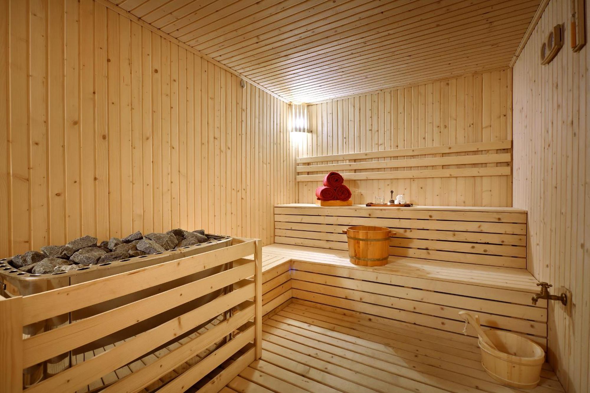 Silk Path Grand Sapa Resort & Spa Екстериор снимка A Finnish sauna